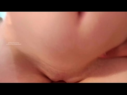 ❤️ Spím v pokoji své sestry a tak jsem se probudila ❤❌ Šukání video u nás ❌️❤