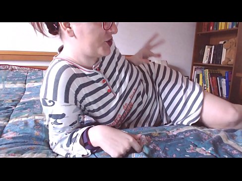 ❤️ Vezmi si to velké černé péro do pusy, malá otrokyně ❤❌ Šukání video u nás ❌️❤
